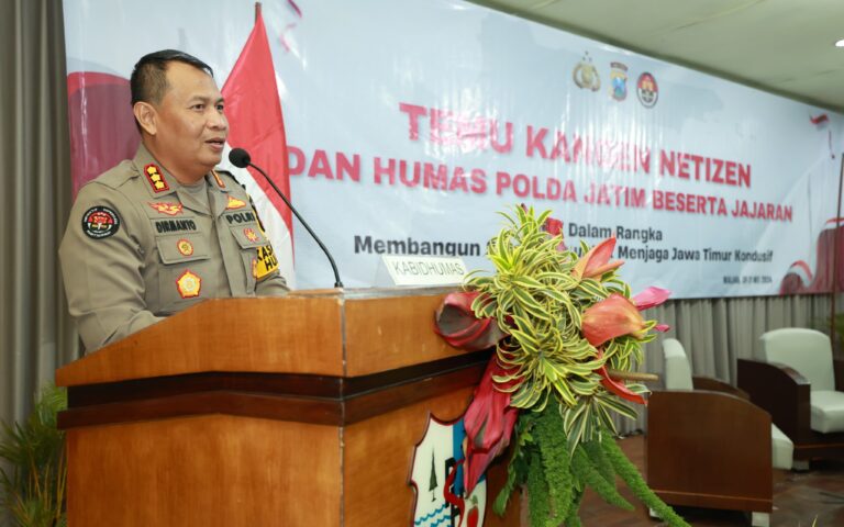 Buka Temu Kangen Netizen Kabidhumas Polda Jatim Beri Apresiasi WargaNet